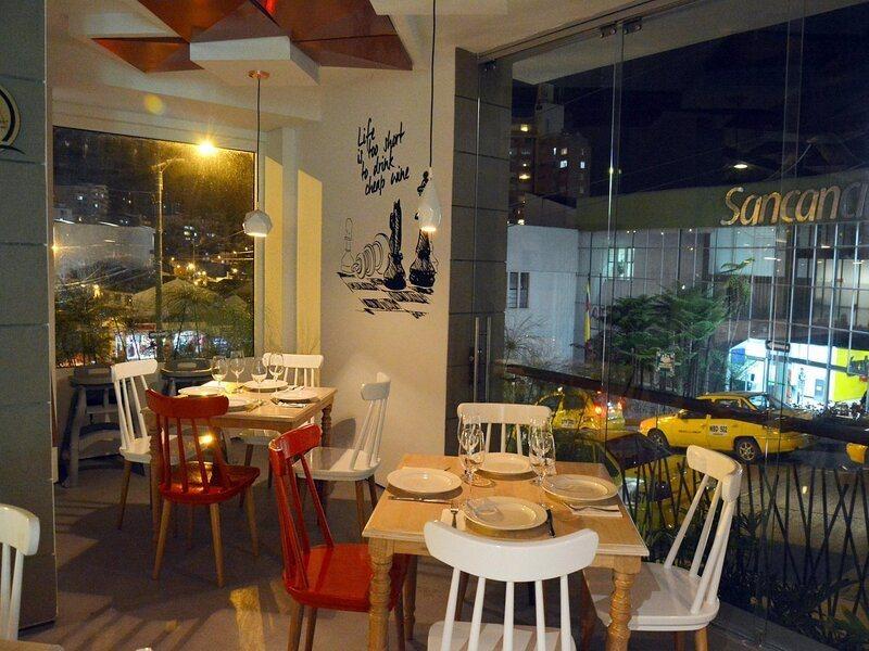 Quo Quality Hotel マニサレス エクステリア 写真 Restaurant in Athens