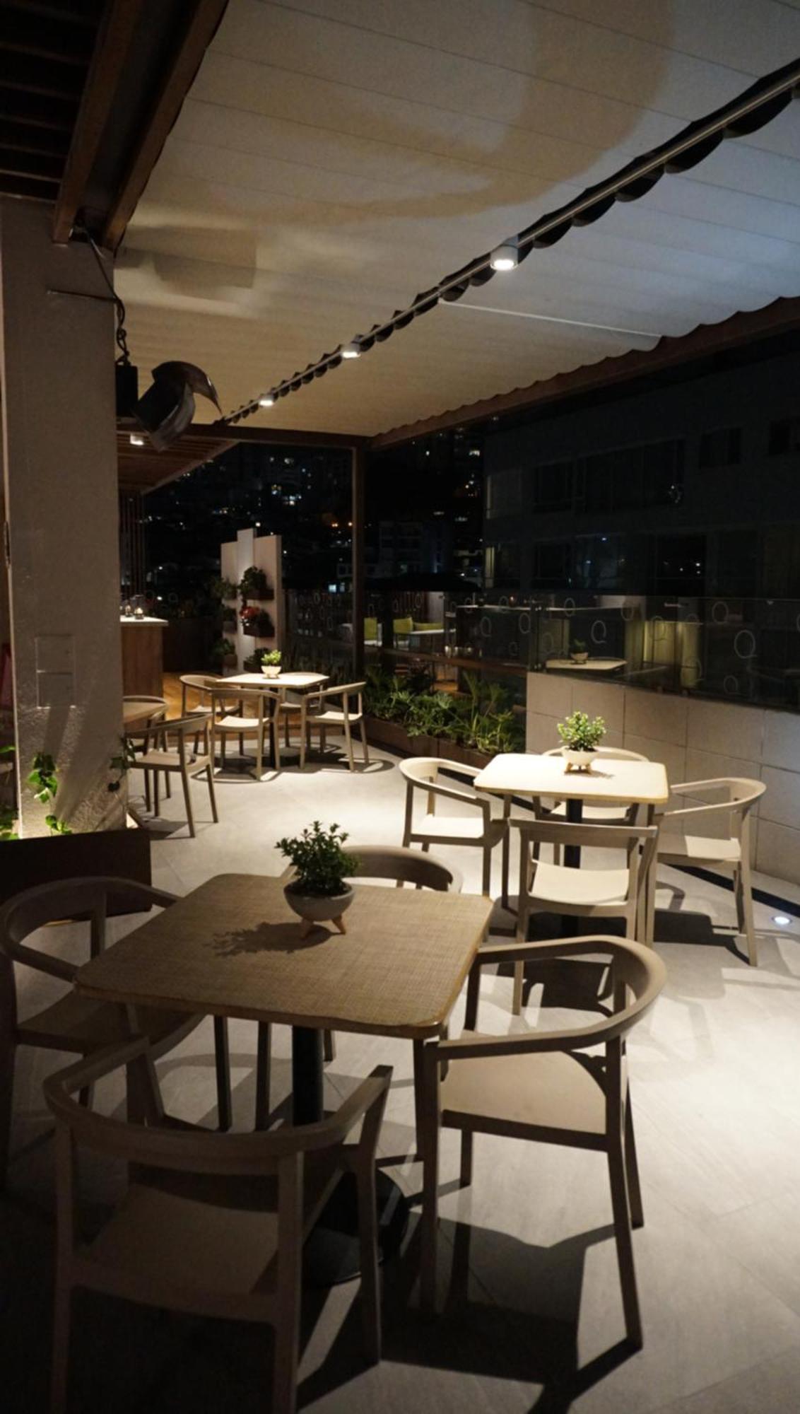 Quo Quality Hotel マニサレス エクステリア 写真 The interior of the restaurant