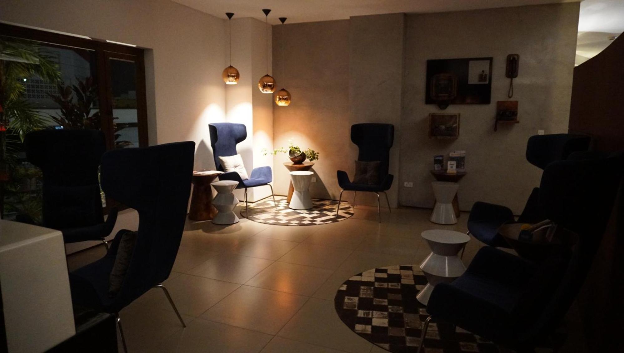 Quo Quality Hotel マニサレス エクステリア 写真 Interior of the library